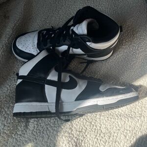 Nike Women’s Size 9.5 High Top Black and White Dunks